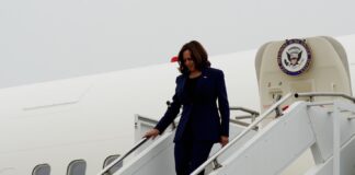 Kamala Harris llega a Corea del Sur tras prueba misilera del Norte