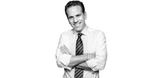 Latinus reporta hackeo de miles de correos de Sedena; revelarían estado de salud de AMLO