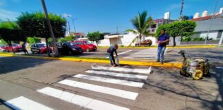 Ayuntamiento de Minatitlán brinda mayor seguridad a peatones con rehabilitación de vialidades