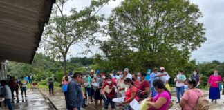 Inicia entrega de becas municipales en la zona rural de Minatitlán