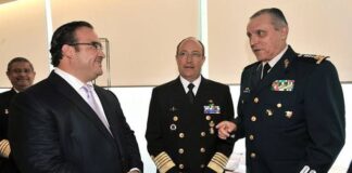 Javier Duarte felicita a la Fuerza Civil por operativo para neutralizar delincuentes en Orizaba