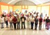 Alcaldesa de San Andrés Tuxtla, entrega escrituras de terreno del panteón en San Juan de la Gloria