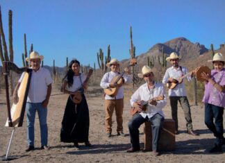 Celebra Mono Blanco su 45º aniversario en el Teatro del Estado