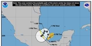 “Karl” pone en alerta al sistema estatal de Protección Civil; impactaría el jueves Tormenta "Karl" impactaría el jueves sobre Veracruz