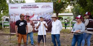 LE ENTRA ESPRONCEDA, CANDIDATO DE MORENA-PVEM, A LA EXTENSA ZONA RURAL DE MINATITLÁN Guillermo Reyes Espronceda realiza proselitismo en zona rural de Minatitlán.