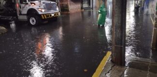Lluvia histórica en CDMX deja casi 300 casas y autos bajo el agua La zona metropolitana reportó la caída de 63.3 millones de metros cúbicos de agua