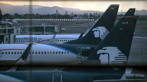 Aeroméxico La aerolínea, respaldada por Apollo Global Management Inc., planea cotizar simultáneamente en la Bolsa Mexicana de Valores y en la Bolsa de Valores de Nueva York