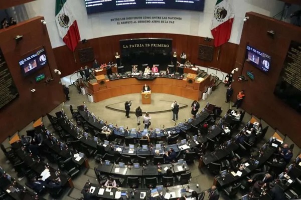 Armada Con esta nueva legislación, la Armada de México amplía sus atribuciones en materia administrativa, de seguridad pública y de resguardo marítimo