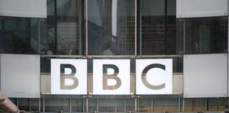 La cadena británica BBC muestra su «preocupación» por la «retención» de uno de sus periodistas en Vietnam Un portavoz del Ministerio de Exteriores británico ha manifestado que Londres tiene como objetivo "defender la libertad de prensa"