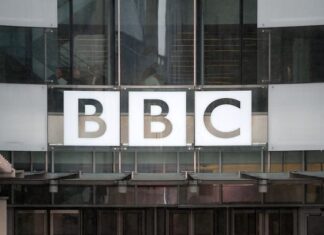 La cadena británica BBC muestra su «preocupación» por la «retención» de uno de sus periodistas en Vietnam Un portavoz del Ministerio de Exteriores británico ha manifestado que Londres tiene como objetivo "defender la libertad de prensa"
