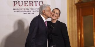 AMLO ‘reaparece’ en el Zócalo por dinámica de Beatriz Gutiérrez Müller en presentación en la FIL CDMX En los últimos meses, Gutiérrez Müller se ha visto envuelta en diversas polémicas