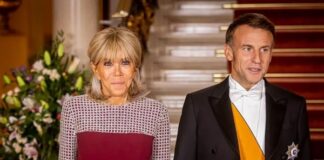 La hija de Brigitte Macron asegura que la salud de su madre «se deterioró» por las afirmaciones de que es una mujer transgénero Aunque Auzière dijo que su madre "había aprendido a vivir con ello", pero sufre las repercusiones en sus nietos, quienes han sido objeto de burlas en la escuela