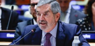 La revisión del T-MEC será ordenada y sin tensiones: Juan Ramón de la Fuente La política exterior mexicana se guía por principios de coordinación, cooperación sin subordinación y respeto irrestricto a la soberanía nacional