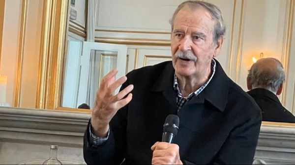 Fox El líder nacional de Acción Nacional sostuvo que los sexenios de Vicente Fox y de Felipe Calderón son nuestro orgullo, y los habremos de defender