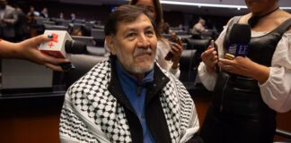 Ceci Flores invita a Noroña a Sinaloa para la búsqueda de su hijo desaparecido hace 10 años Valencia dijo que en Morena ponen lonas que dicen ‘Palestina Libre’, pero esa hipocresía ya característica en ellos no les da para pedir un Michoacán libre de cuotas y de extorsiones