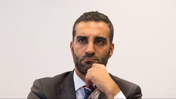 Levy De acuerdo a la Fiscalía de la CdMx, Simón Levy tiene dos órdenes de aprehensión vigentes