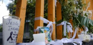 Detienen a Lex Ashton tras ser dado de alta; lo acusan de homicidio calificado y lesiones dolosas Lex estaría ligado a grupos incel, colectivos que promueven discursos de odio y amenazas