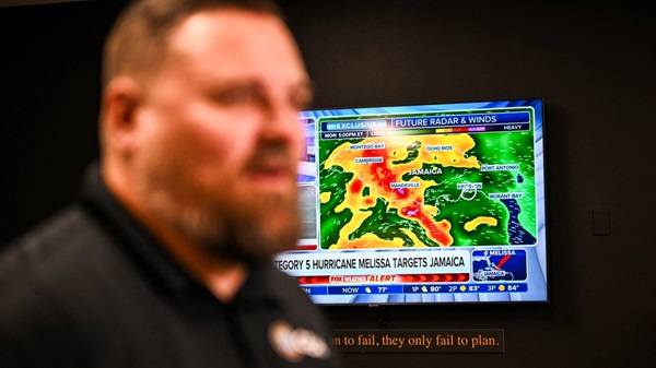 Melissa Científicos señalan que el cambio climático está provocando fenómenos meteorológicos extremos más frecuentes e intensos en todo el mundo
