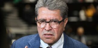 Monreal critica a la oposición por reclamar dinero del Fonden: ‘Usan inundaciones para fines despreciables’ Monreal acusa de “politiqueros” a quienes reclaman recursos del Fonden