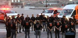 Protección Civil de NL continúa a la espera de que Veracruz autorice el traslado de apoyos NL dispone de personal operativo con equipo especializado, unidades de emergencia y un helicóptero con dos pilotos