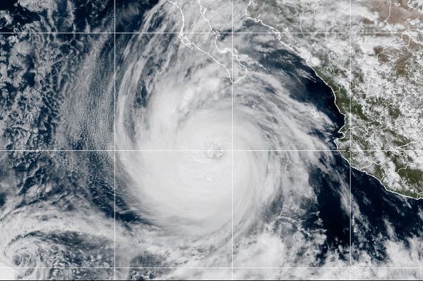 Priscilla Costas de Oaxaca, Guerrero, Michoacán y Colima experimentan, vientos muy fuertes a intensos y oleaje elevado