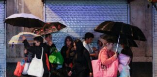 Vigilan posible ciclón cerca de Oaxaca y prevén lluvias torrenciales Un nuevo ciclón está por formarse en Oaxaca, su nombre sería “Sonia”