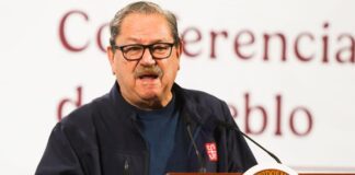 Senadoras piden renuncia de Paco Taibo II y critican reacción de Sheinbaum Piden parlamentarias renuncia de Taibo II