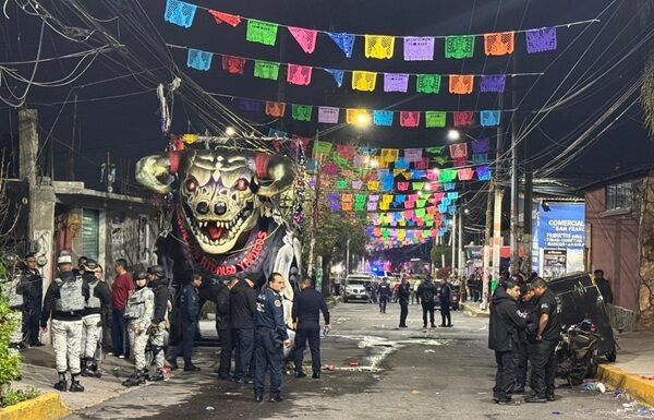 Reportan balacera en fiesta patronal de San Francisco Tlaltenco, Tláhuac; 3 fallecidos y 6 lesionados Derivado del incidente se suspende la celebración mientras las autoridades realizan las diligencias correspondientes