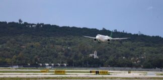 Gobierno de Trump no permitirá a aerolíneas mexicanas ampliar vuelos desde el AIFA y AICM a EU El gobierno de Estados Unidos no permitirá que ocurran vuelos ya previstos para comenzar a operar en los siguientes días