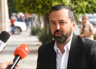 Arturo Ávila, diputado de Morena, presuntamente amenaza a una ciudadana; Alessandra Rojo pide justicia La alcaldesa Alessandra Rojo compartió la denuncia de Ana Patricia Arteaga contra Ávila y, en un breve video, pidió una investigación por violencia de género