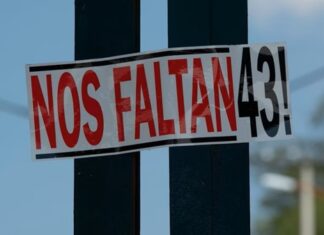 Sheinbaum acordó con padres de los 43 normalistas de Ayotzinapa reincorporar a dos exintegrantes del GIEI La mandataria afirmó que recientemente se han logrado avances y detenciones relevantes presentadas a las familias