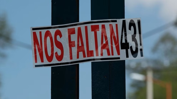 Sheinbaum acordó con padres de los 43 normalistas de Ayotzinapa reincorporar a dos exintegrantes del GIEI La mandataria afirmó que recientemente se han logrado avances y detenciones relevantes presentadas a las familias