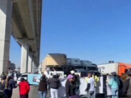 Familiares de personas desaparecidas mantienen bloqueo por más de seis horas en la carretera México-Toluca De acuerdo con el registro de la Comisión Nacional de Búsqueda (CNB) durante este año se han reportado mil 769 personas desaparecidas en el Estado de México