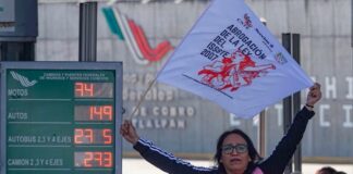 CNTE amenaza a Sheinbaum con ‘boicotear’ sus eventos y anuncia paro de 72 horas: ‘Somos muchos en lucha’ La CNTE acusó que la presidenta Claudia Sheinbaum no ha restablecido el diálogo y sólo ha respondido con vallas, policías y gas lacrimógeno a sus movilizaciones