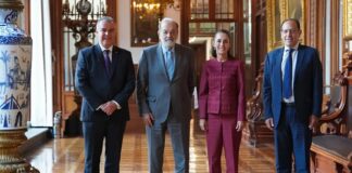 Sheinbaum se reúne con Carlos Slim, Francisco Cervantes y directivos de HSBC CSP dio a conocer que también recibió en Palacio Nacional a Michael Roberts, director ejecutivo de HSBC y a Jorge Arce, director general de HSBC México