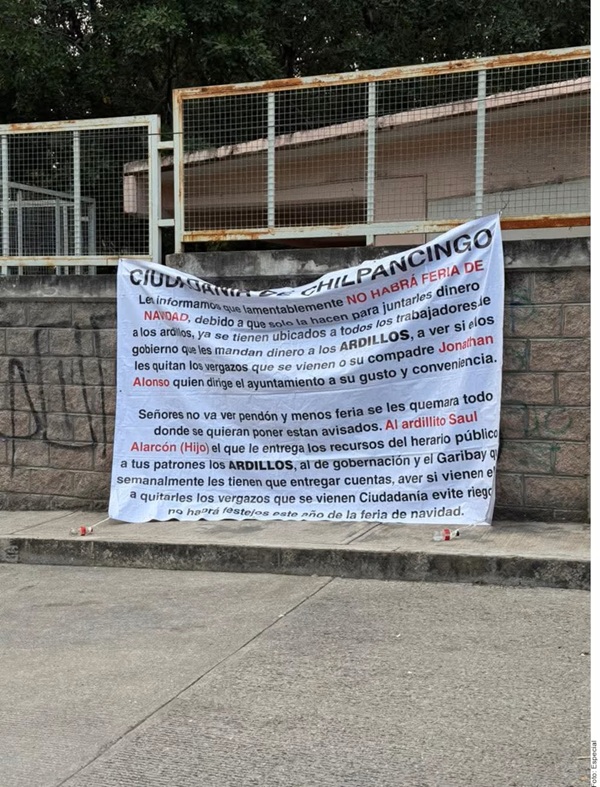 Chilpancingo Las autoridades retiraron las lonas encontradas en tres puntos de la capital y continúan la investigación