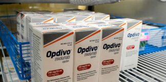 Cofepris emite alerta sanitaria por medicamentos sin registro sanitario o falsos de cáncer y hepatitis C La Cofepris recomendó verificar que todo producto cuente con número de registro sanitario, fecha de caducidad visible, lote y caja original sellada