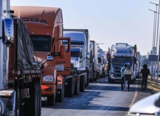 Coparmex respalda demandas de transportistas y campesinos La Coparmex expresó su respaldo a las demandas, pues enfrentan diariamente robos, extorsiones, cobro de piso y agresiones que ponen en riesgo su integridad y su patrimonio