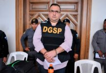 Javier Duarte, exgobernador de Veracruz, podría salir de prisión tras casi 8 años encerrado Cabe recordar que Javier Duarte se declaró culpable de los delitos de asociación delictuosa y lavado de dinero