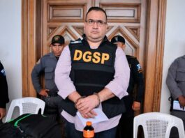 Javier Duarte, exgobernador de Veracruz, podría salir de prisión tras casi 8 años encerrado Cabe recordar que Javier Duarte se declaró culpable de los delitos de asociación delictuosa y lavado de dinero