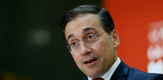 Exigen la renuncia del canciller José Manuel Albares por disculparse con México El Gobierno de la Comunidad de Madrid exigió la dimisión de José Manuel Albares, ministro de Asuntos Exteriores