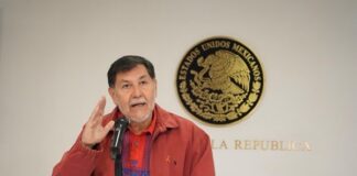 Medios dejan solo a Noroña en rueda de prensa tras polémica con Grecia Quiroz Gerardo Fernández se presentó en una conferencia de prensa vacía tras su escándalo con Grecia Quiroz