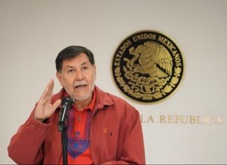 Medios dejan solo a Noroña en rueda de prensa tras polémica con Grecia Quiroz Gerardo Fernández se presentó en una conferencia de prensa vacía tras su escándalo con Grecia Quiroz