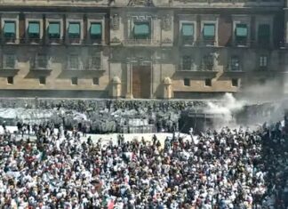 En la manifestación de la Gen Z en la CDMX, el bloque negro derriba vallas y se enfrenta con policías Jóvenes realizan una de las movilizaciones juveniles más grandes del año: la marcha de la Generación Z, convocada para exigir un México más seguro, justo y libre de corrupción