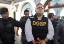 Javier Duarte ‘no está soportando’: Jueza decidirá si sale de prisión hasta el 21 de noviembre La decisión de la liberación de Javier Duarte se dará a conocer hasta el viernes 21 de noviembre. En caso de negársele, se quedará en prisión hasta 2026
