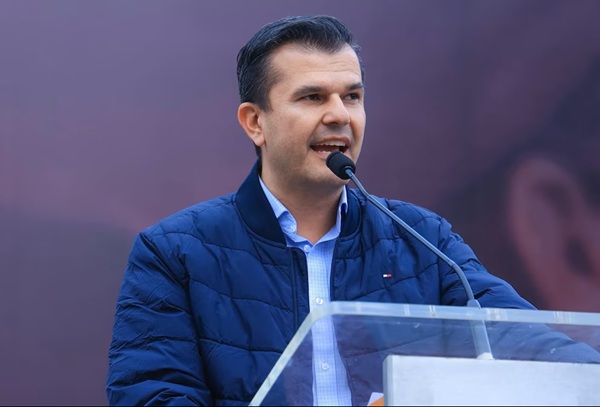 JuanManzo La jefa de Gabinete de Uruapan, Mary Dóddoli, informó que el proceso para designar al nuevo alcalde se llevará a cabo conforme a la Ley Orgánica Municipal