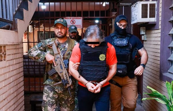 Rechazan desbloquear cuentas bancarias del hijo de Hernán Bermúdez Requena La UIF realizó la medida en julio pasado de empresas y familiares relacionados con el exsecretario de Seguridad Pública de Tabasco