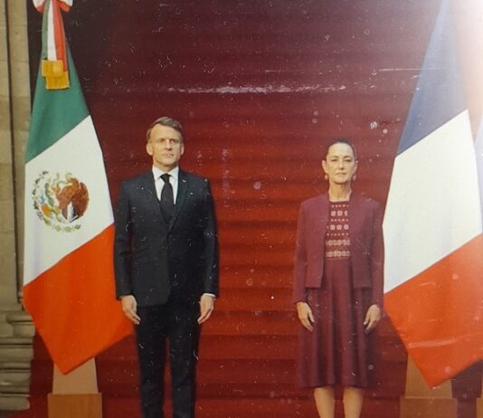 Sheinbaum recibe a Macron en Palacio Nacional Es la primera visita oficial de un mandatario francés a México en once años, desde la realizada por François Hollande en 2014