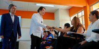 Mario Delgado destaca la solidaridad docente ante comunidades afectadas por las lluvias El titular de la SEP comentó que se presentaron desde el primer día en sus planteles para organizar las labores de limpieza, desazolve y reanudación de clases