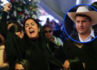 ¿Por qué mataron a Carlos Manzo? Manzo no tenía vínculos con ninguna organización criminal y buscaba que el gobierno federal entrara en su apoyo para combatirlos, pero el gobierno lo abandonó